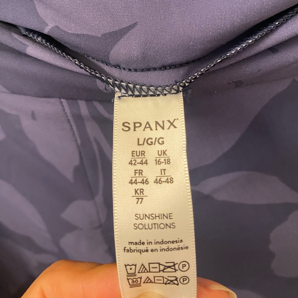 SPANX Lavender Patterned Shorts NWT - image 2